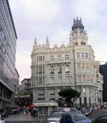 corunaplazadelosangeles_440.jpg