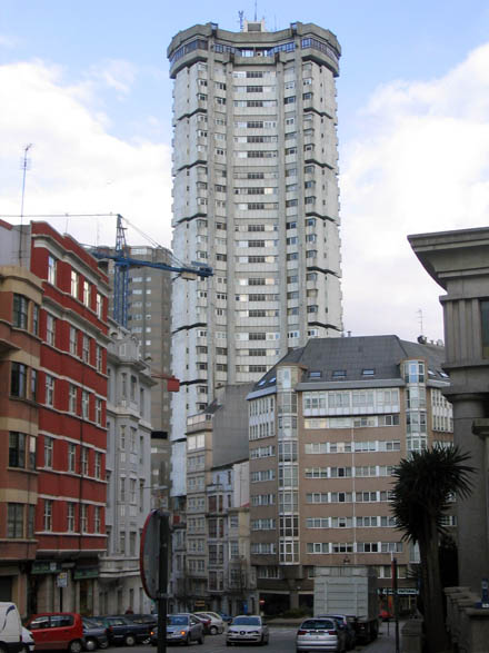 edificio_torre2_440.jpg